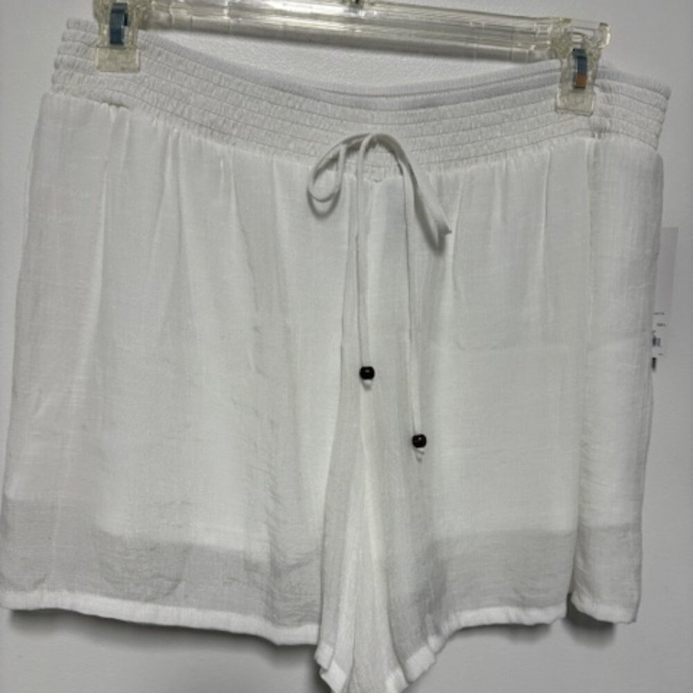NWT APT.9 WOMENS SHIMMERING WHITE SHORTS LINED SKORT. SZ. L